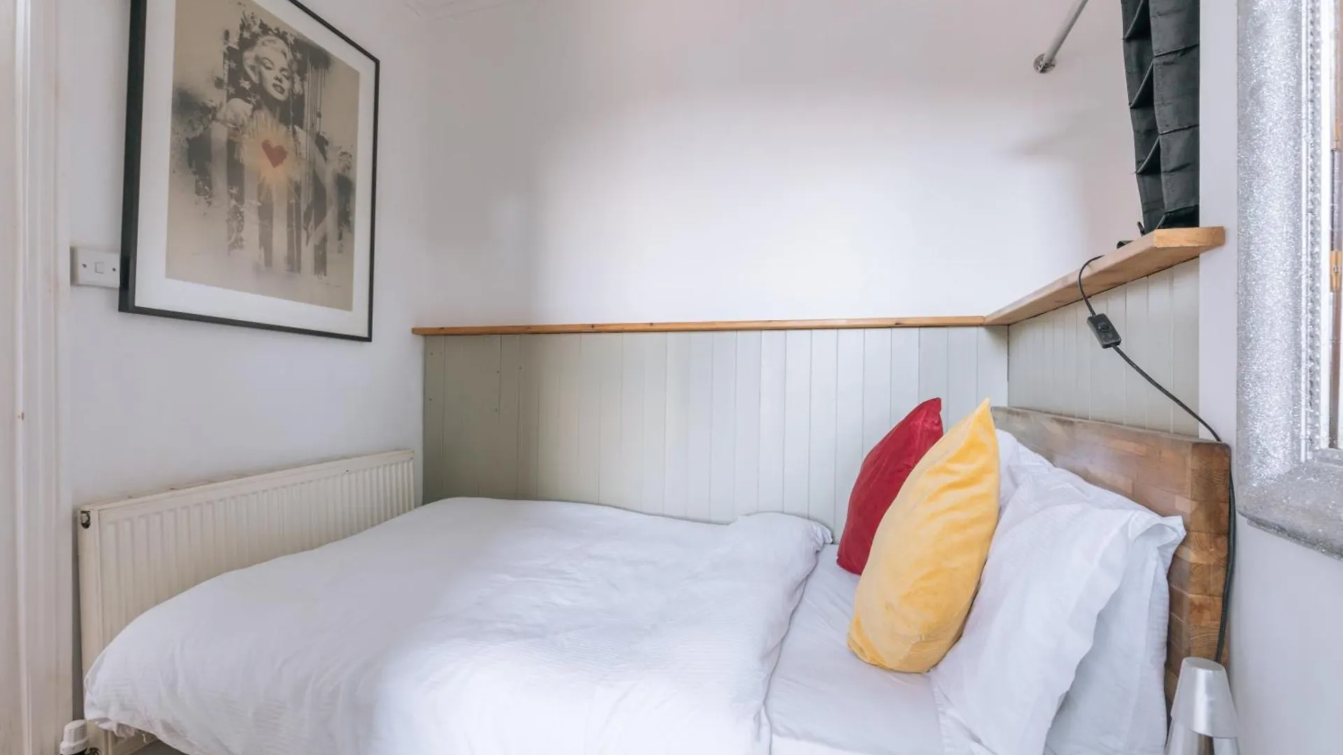Vibrant & Eclectic 3 Bedroom Flat - Bedminster Bristol! 0*, 布里斯托 英国