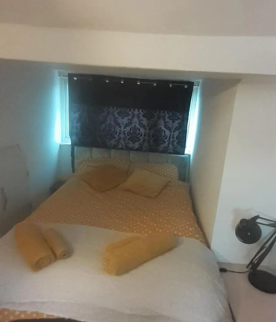 Vibrant & Eclectic 3 Bedroom Flat - Bedminster Bristol! 布里斯托