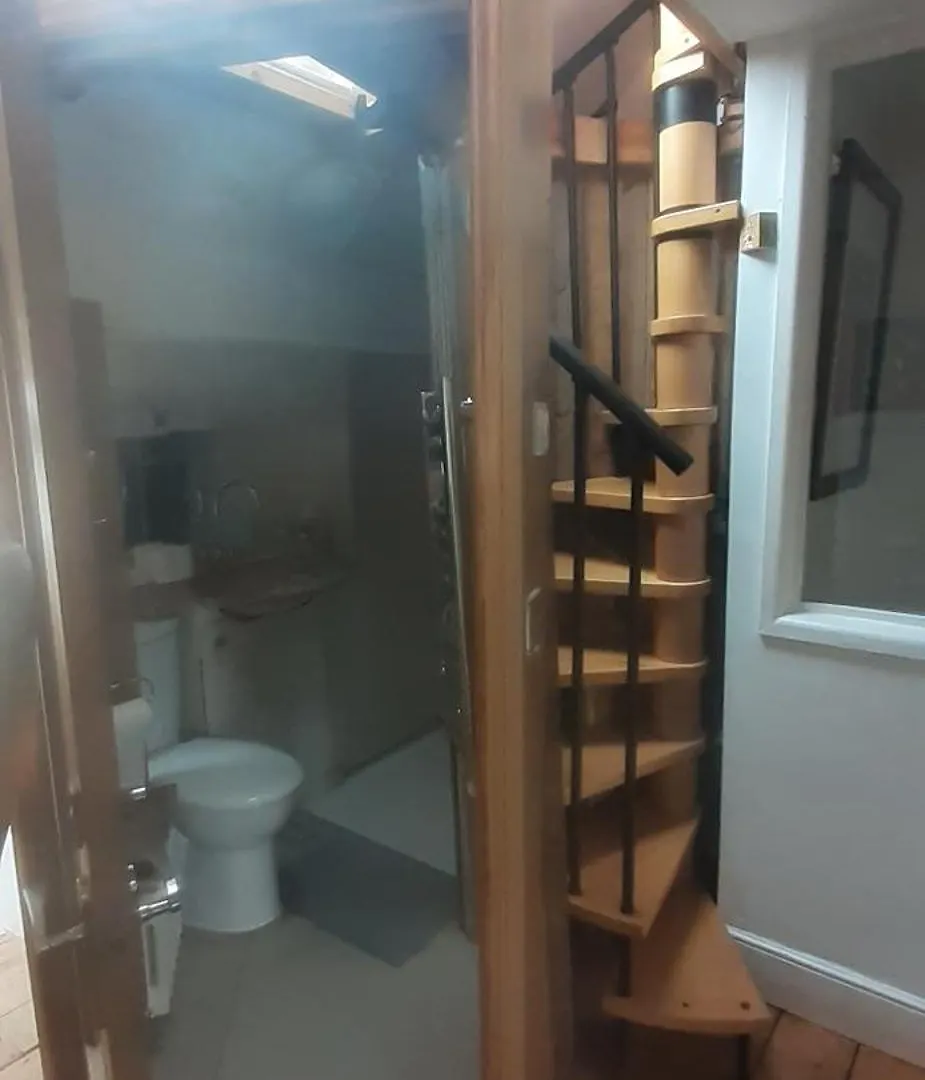 Vibrant & Eclectic 3 Bedroom Flat - Bedminster Bristol! 英国
