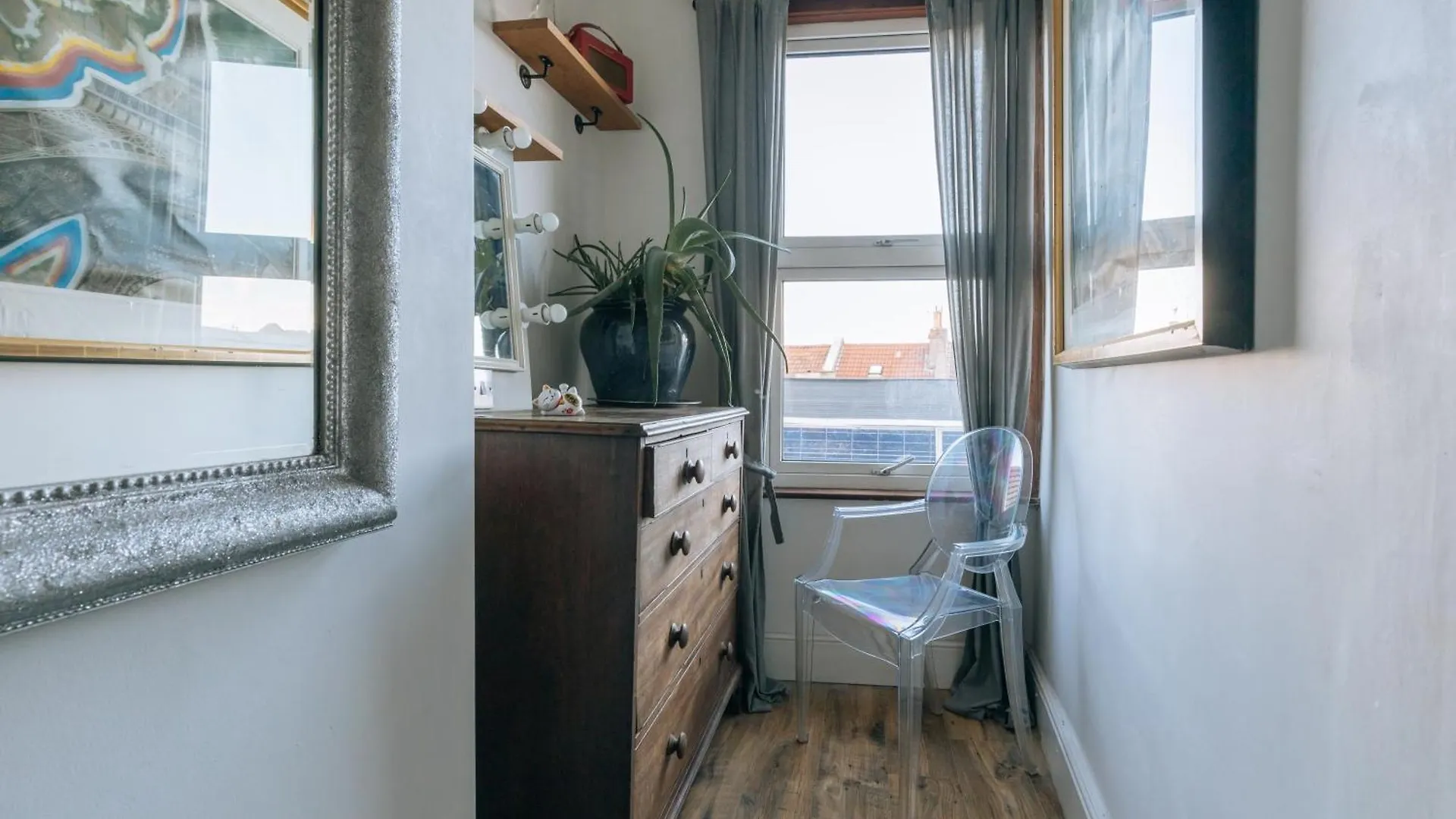 Vibrant & Eclectic 3 Bedroom Flat - Bedminster Bristol! Apartment Bristol