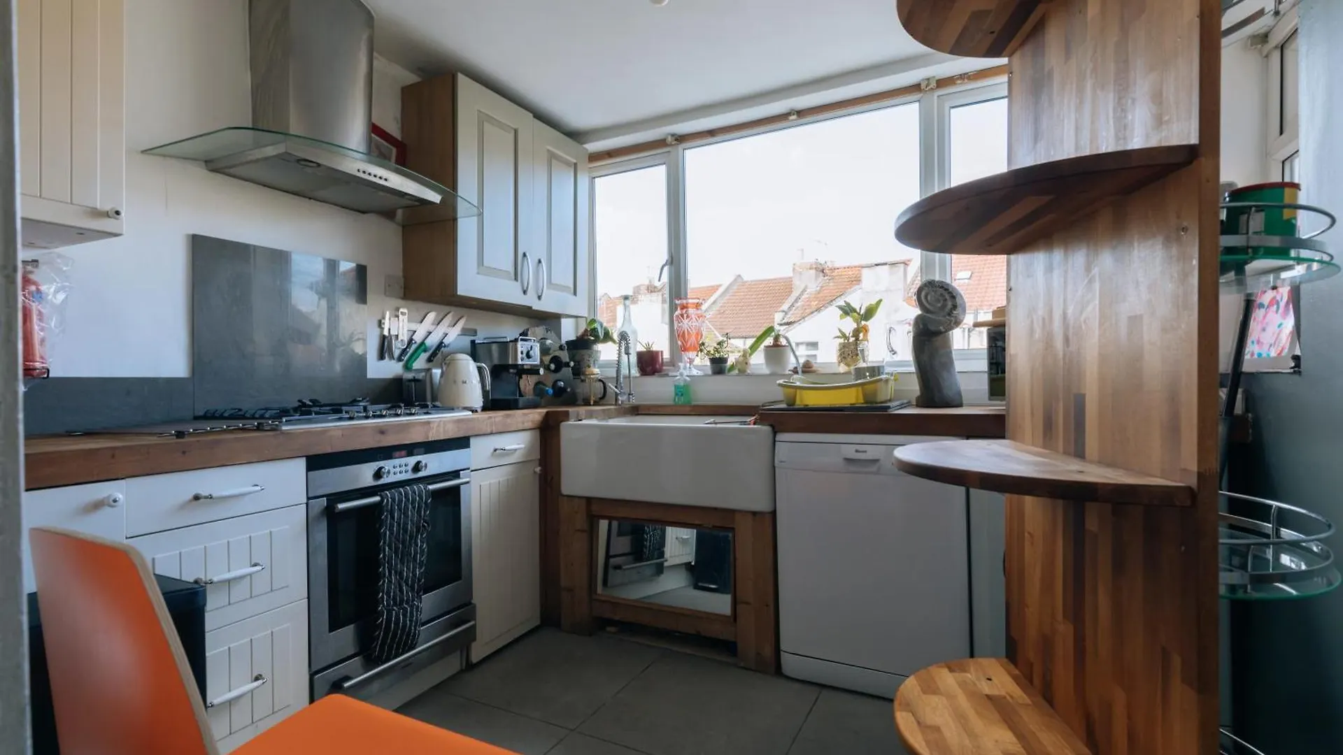 Vibrant & Eclectic 3 Bedroom Flat - Bedminster Bristol! Apartment
