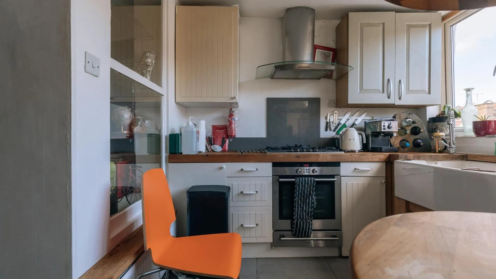 Vibrant & Eclectic 3 Bedroom Flat - Bedminster Bristol! 0*, Bristol United Kingdom